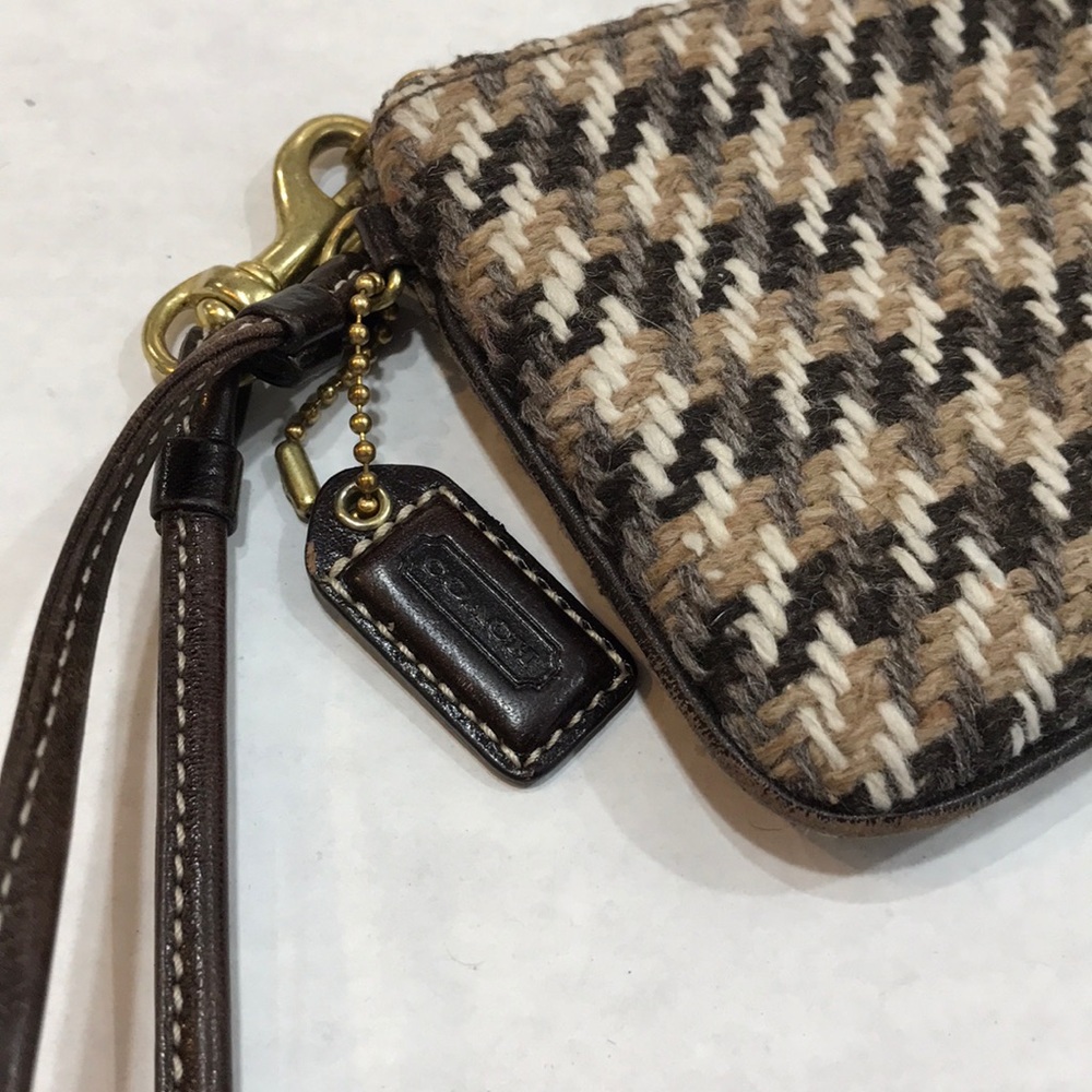 Coach Wool and Leather Wristlet Bag ( F9) - Picture 4 of 8